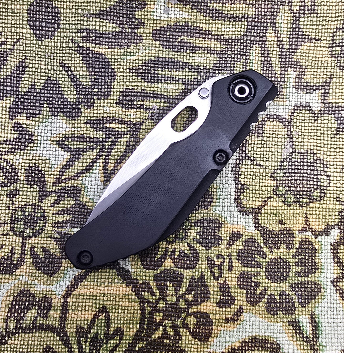 Dwyer Custom Goods BBNM Magnacut G10 Showside Titanium Lockside