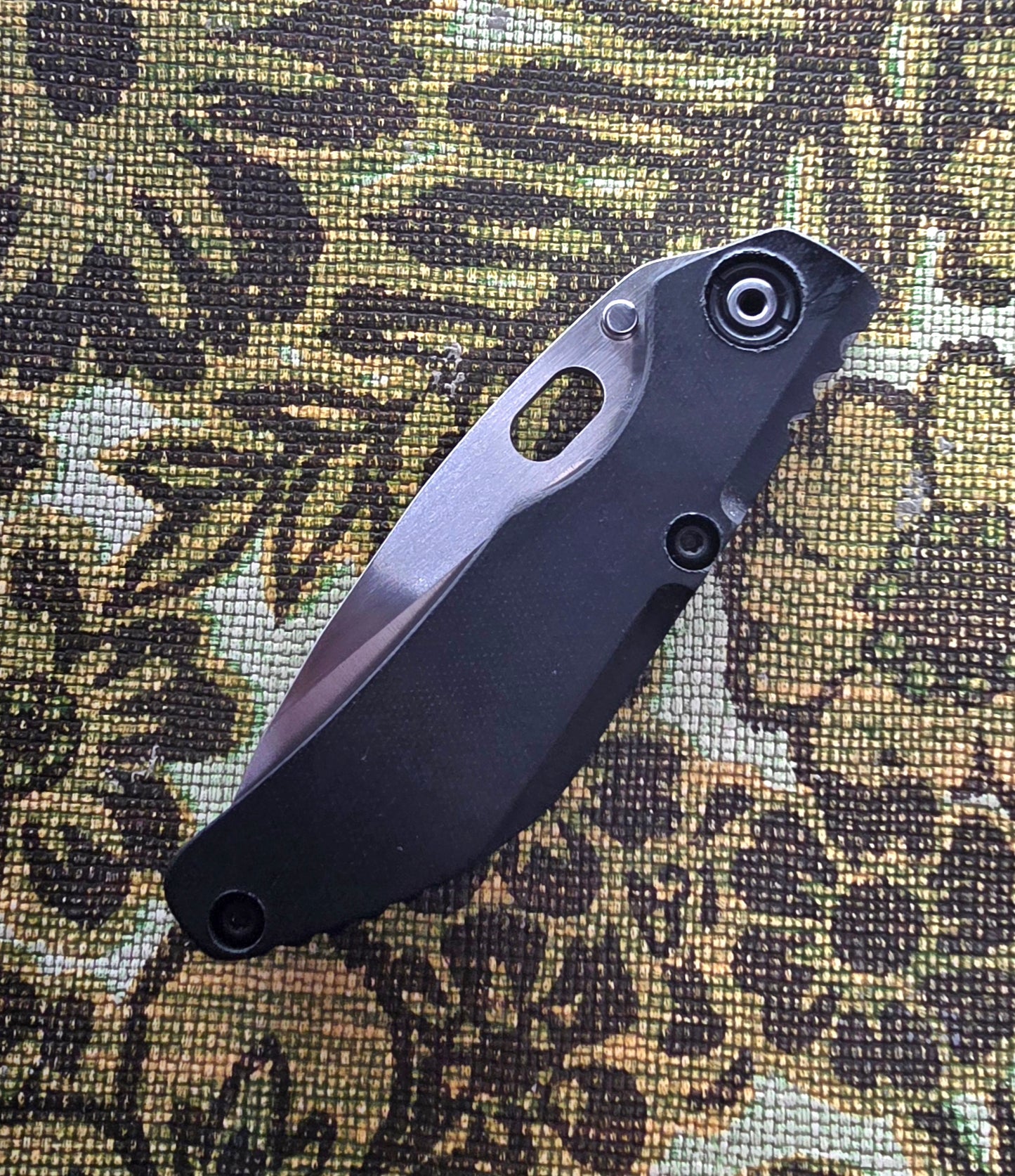 Dwyer Custom Goods BBNM Magnacut G10 Showside Titanium Lockside